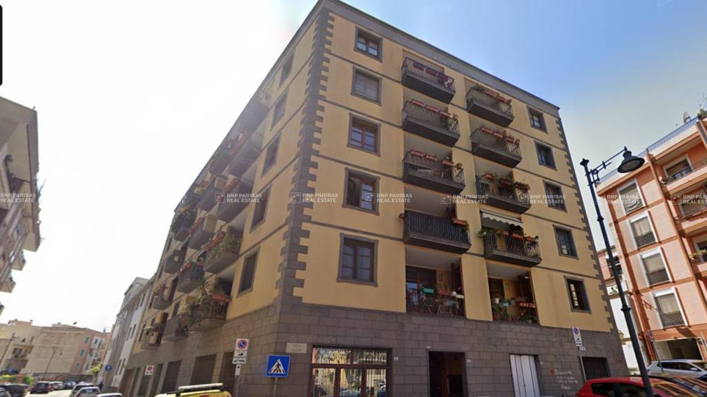 negozio in vendita a Cagliari in zona Castello