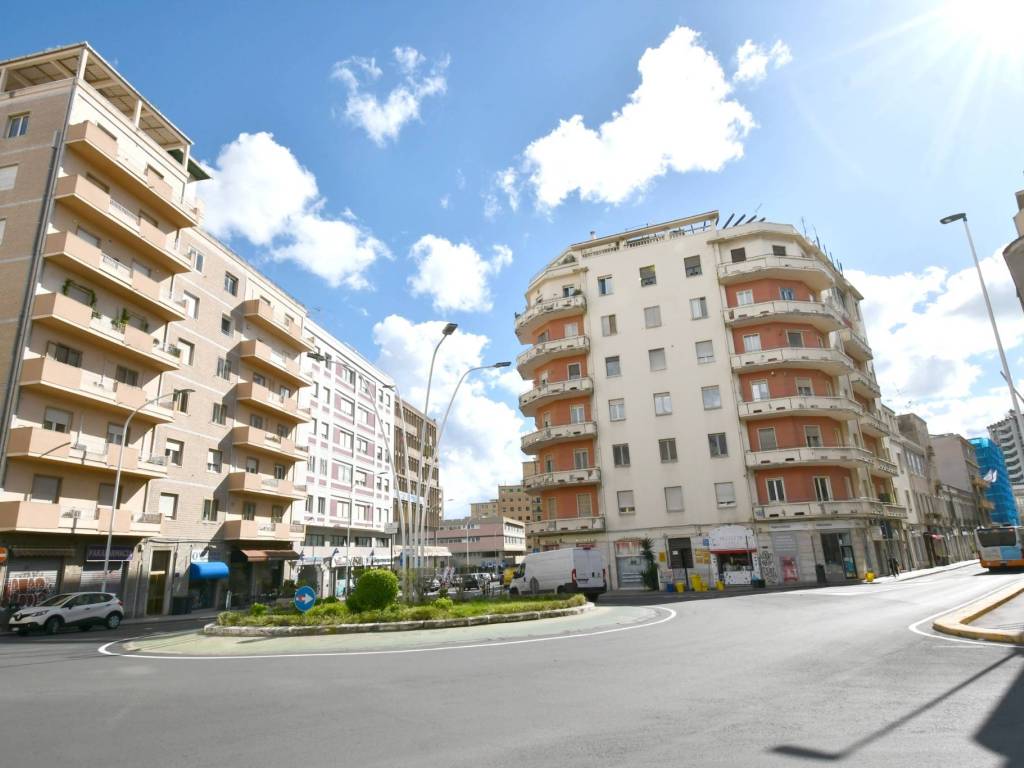 appartamento in vendita a Cagliari in zona Villanova