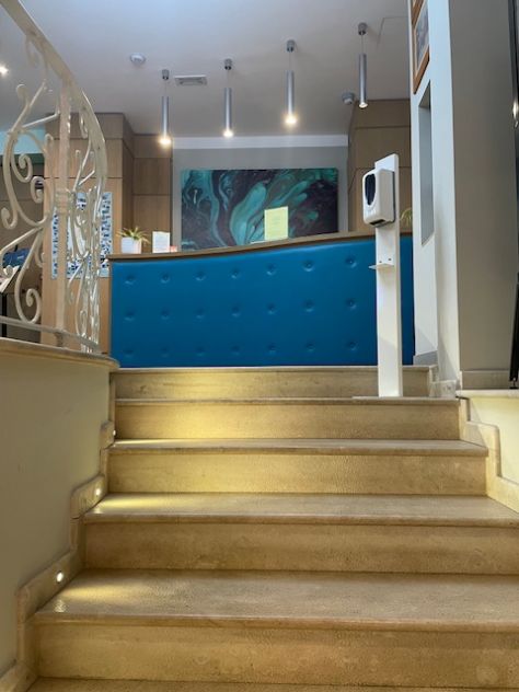 negozio in vendita a Cagliari in zona Marina