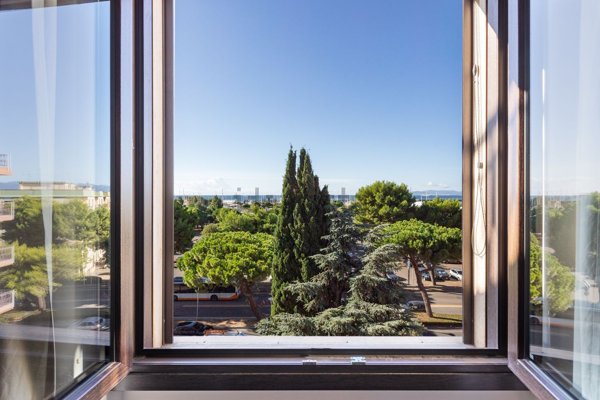 appartamento in vendita a Cagliari in zona Bonaria