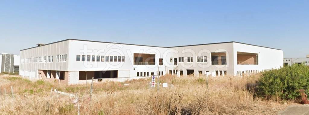 capannone in vendita a Cagliari