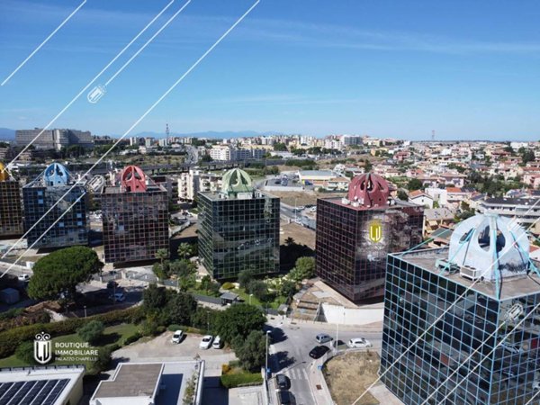 ufficio in vendita a Cagliari in zona Pirri