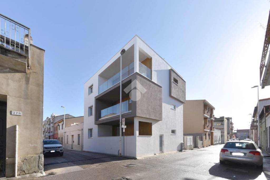 appartamento in vendita a Cagliari in zona Pirri