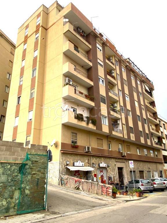 appartamento in vendita a Cagliari in zona Villanova
