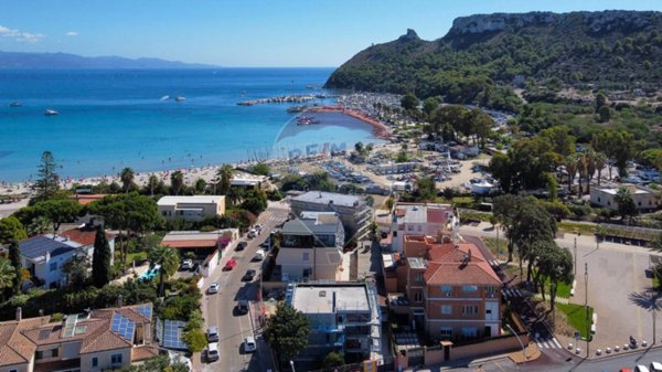 appartamento in vendita a Cagliari in zona Poetto/Marina Piccola