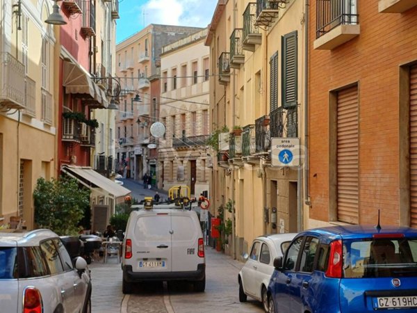 bivano in vendita a Cagliari in zona Castello