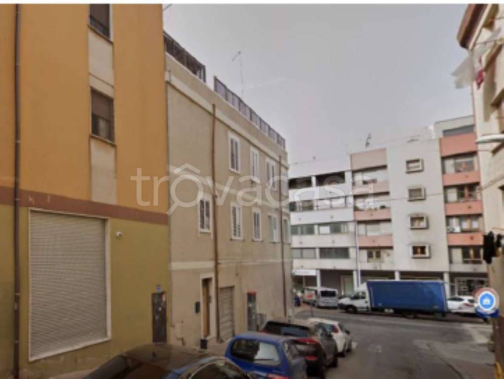 negozio in vendita a Cagliari in zona Sant'Avendrace