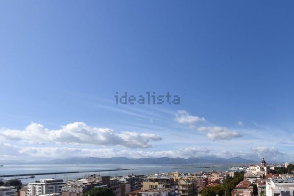 appartamento in vendita a Cagliari in zona Bonaria