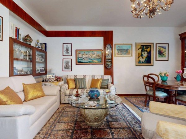 appartamento in vendita a Cagliari in zona Quartiere del Sole / La Palma