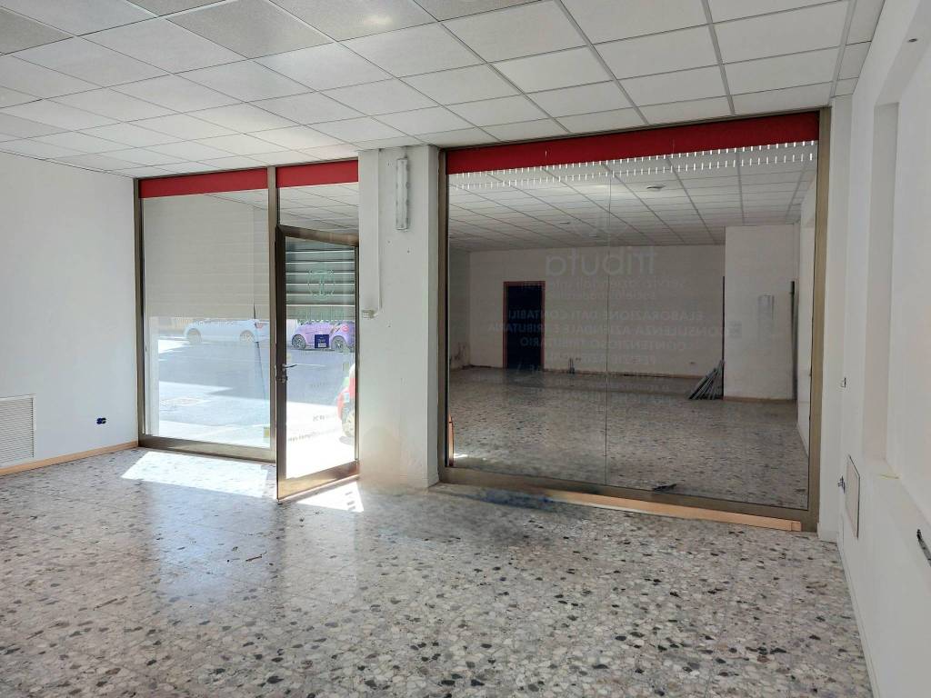 negozio in vendita a Cagliari