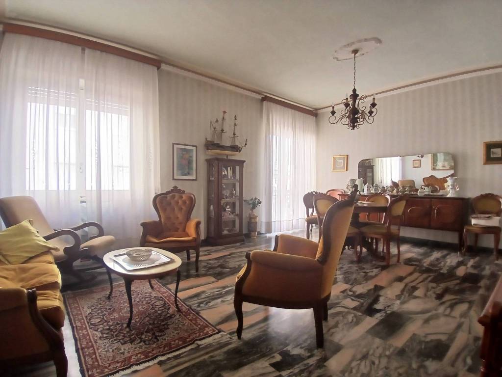 appartamento in vendita a Cagliari in zona Genneruxi