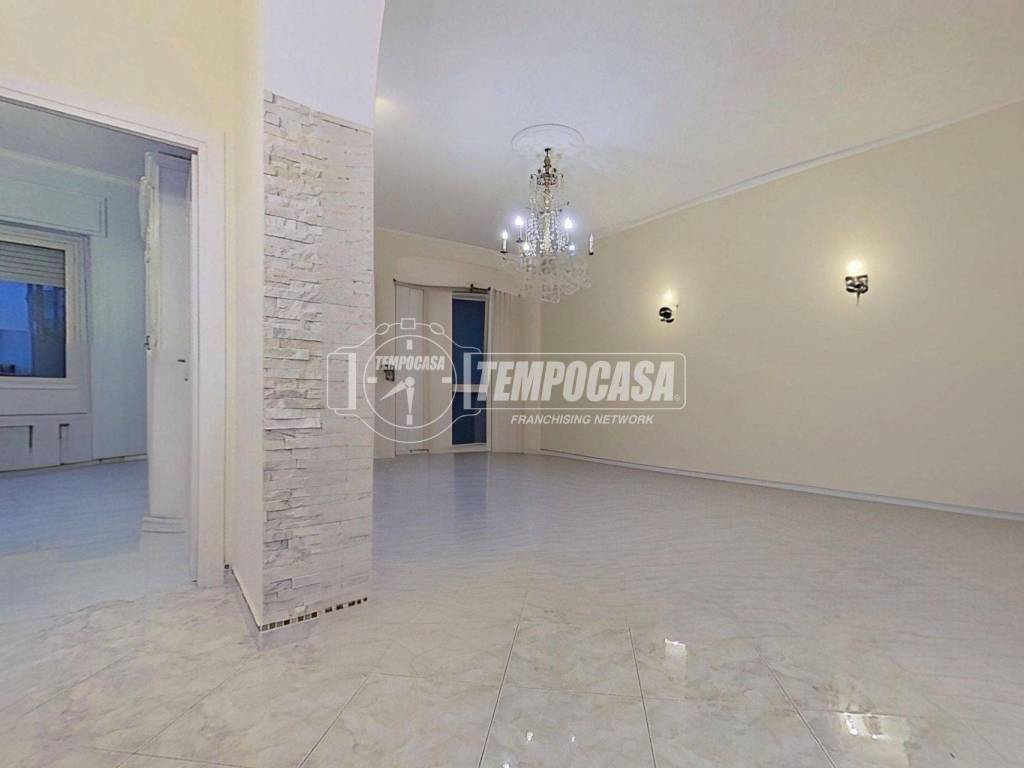 appartamento in vendita a Cagliari in zona Bonaria