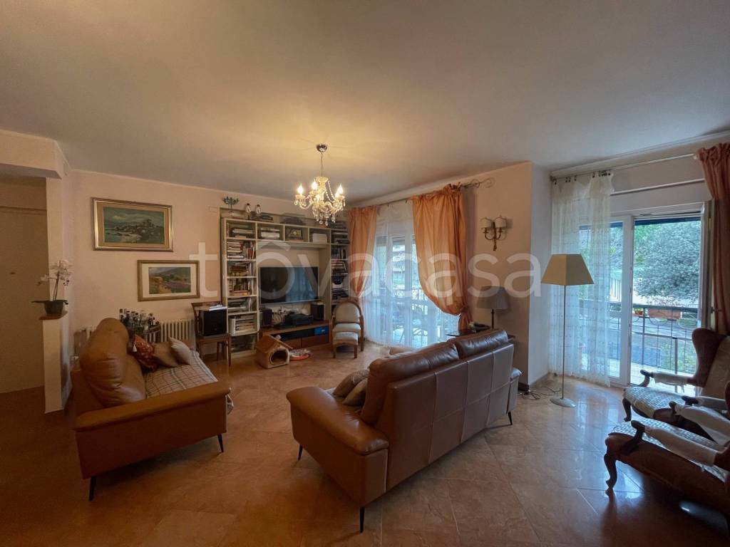 appartamento in vendita a Cagliari in zona Quartiere del Sole / La Palma