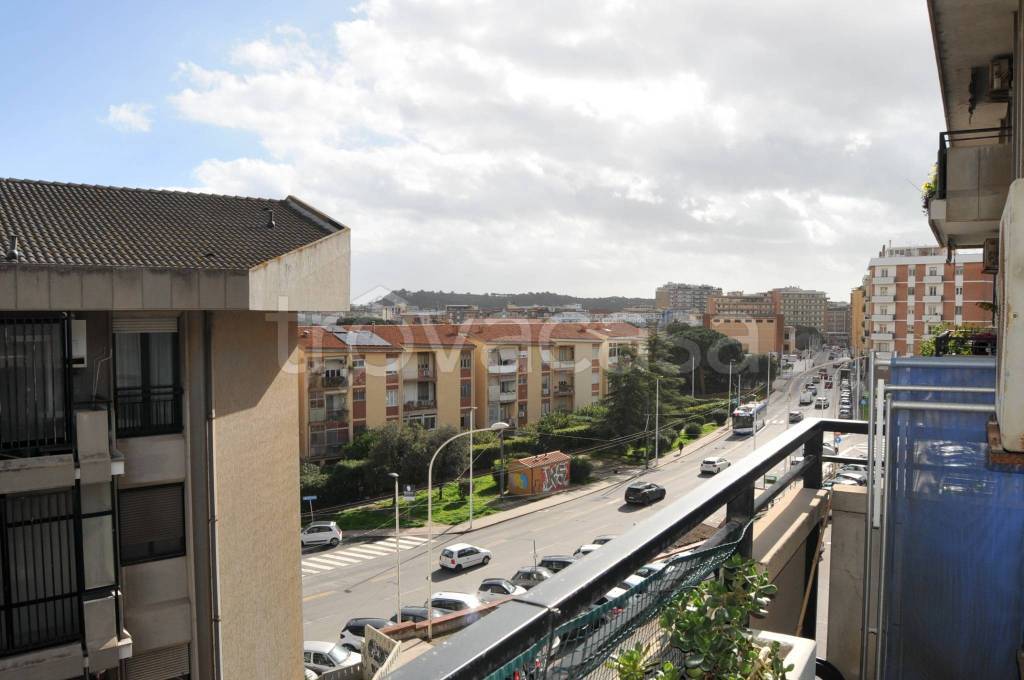 appartamento in vendita a Cagliari in zona Villanova