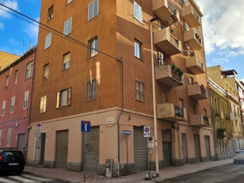 appartamento in vendita a Cagliari in zona San Benedetto