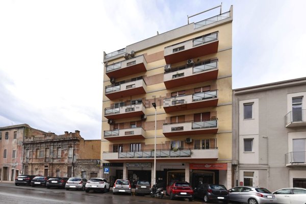 ufficio in vendita a Cagliari in zona Sant'Avendrace