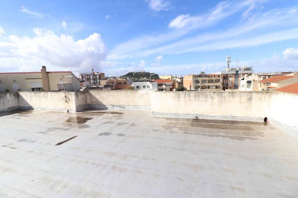appartamento in vendita a Cagliari in zona Pirri