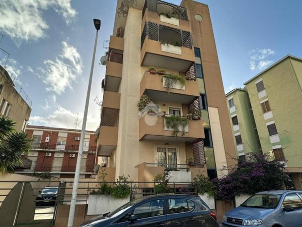 appartamento in vendita a Cagliari in zona Genneruxi