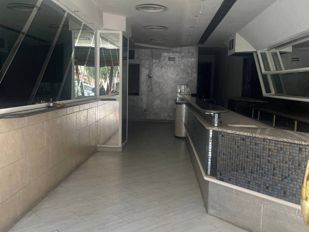 negozio in vendita a Cagliari in zona San Benedetto