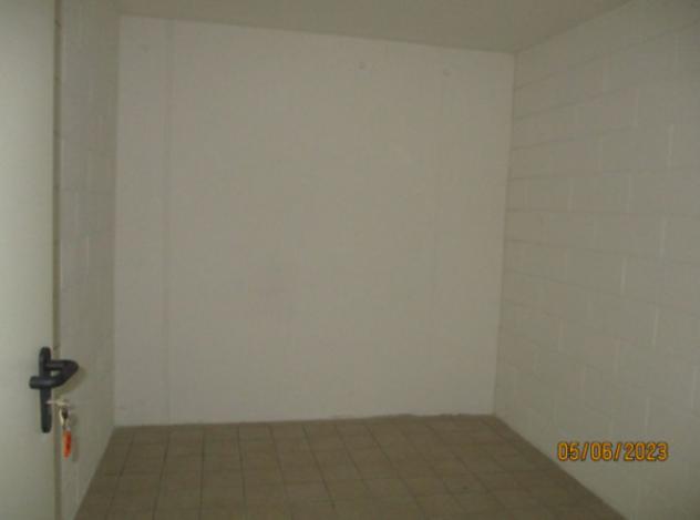 locale commerciale in vendita a Cagliari in zona Tuvixeddu/Tuvumannu