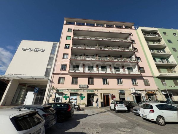 ufficio in vendita a Cagliari in zona Tribunale