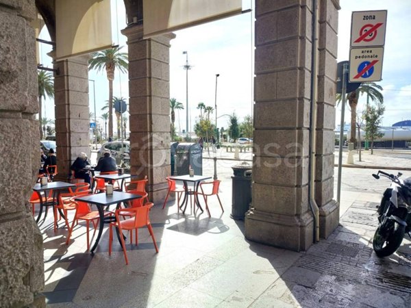 negozio in vendita a Cagliari in zona Marina