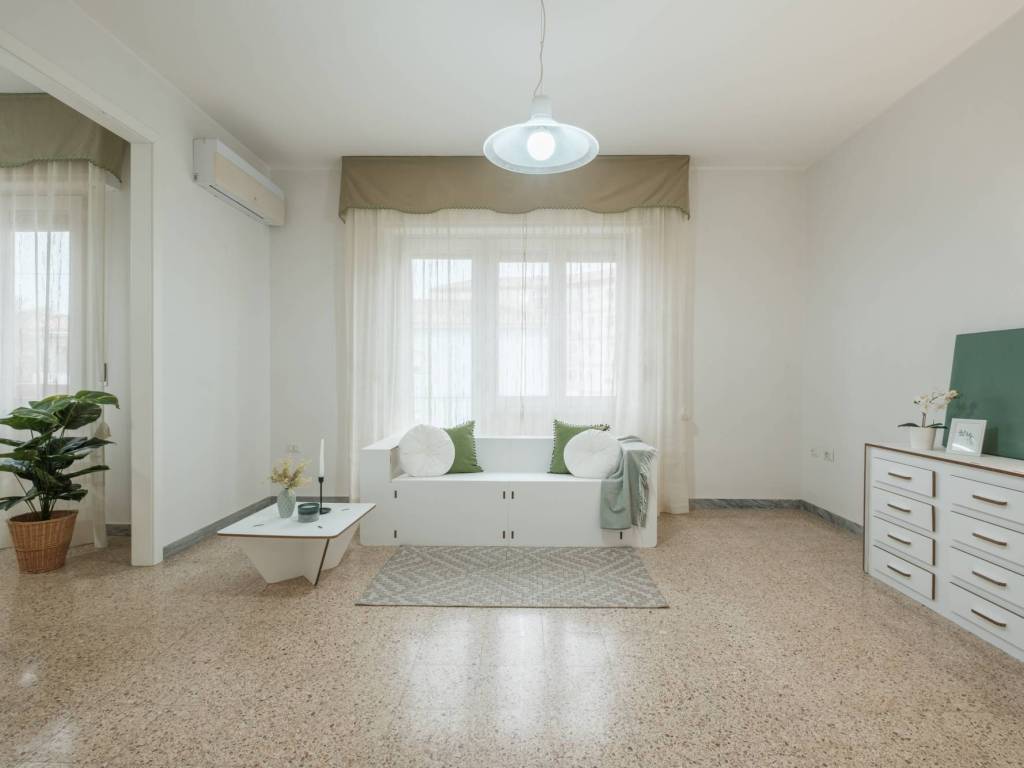 appartamento in vendita a Cagliari in zona Genneruxi