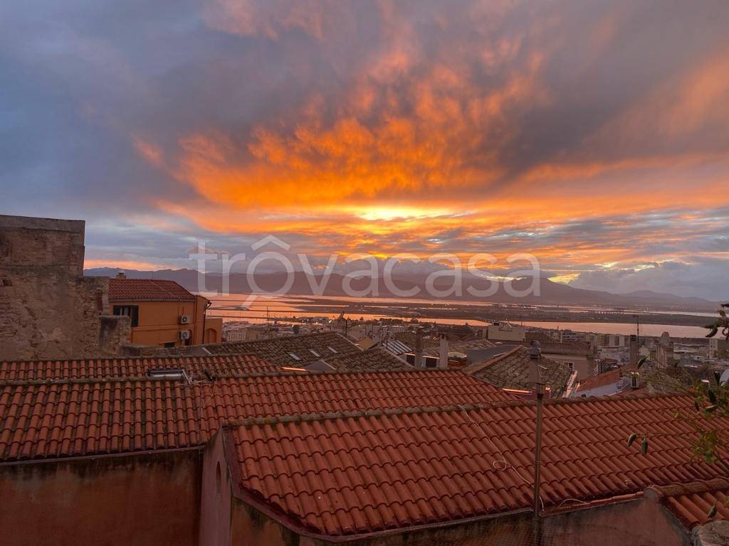 appartamento in vendita a Cagliari in zona Castello
