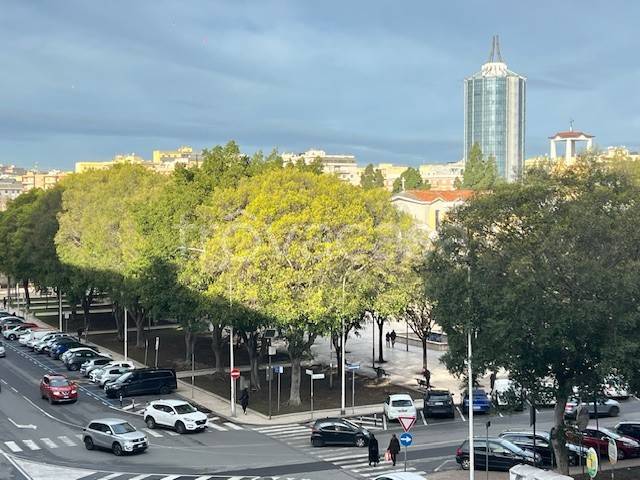 appartamento in vendita a Cagliari in zona Genneruxi
