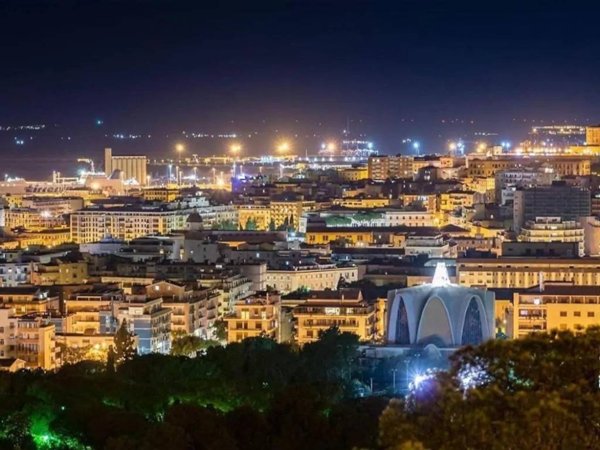 appartamento in vendita a Cagliari in zona Villanova