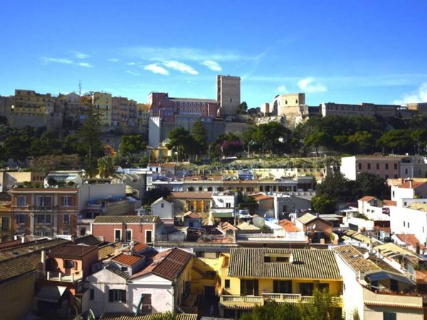 appartamento in vendita a Cagliari in zona Villanova