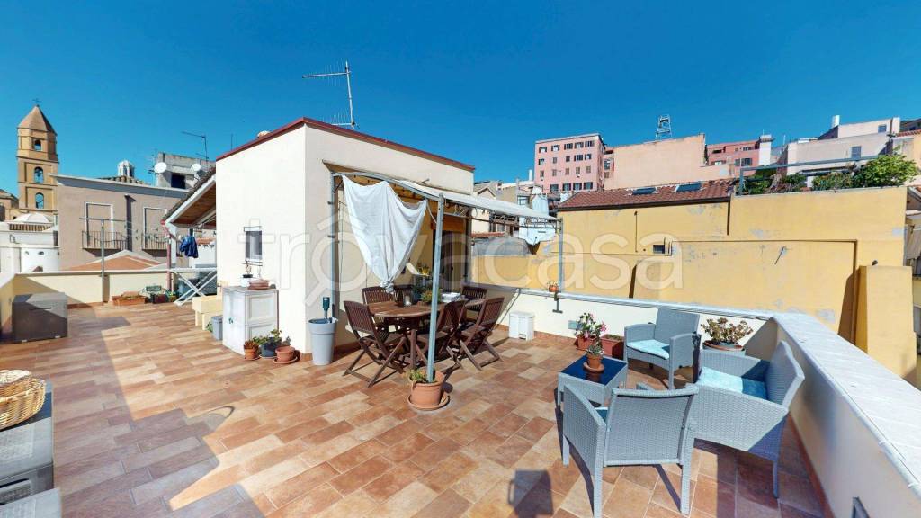 appartamento in vendita a Cagliari in zona Marina
