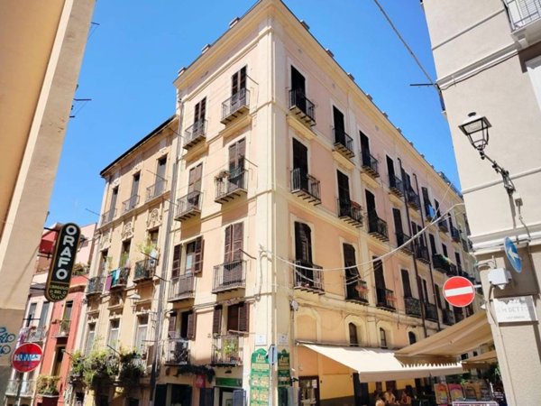 appartamento in vendita a Cagliari in zona Marina