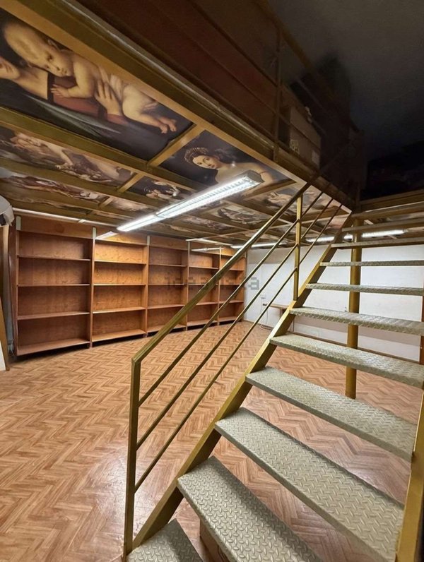 locale commerciale in vendita a Cagliari in zona Fonsarda / zona Giudici