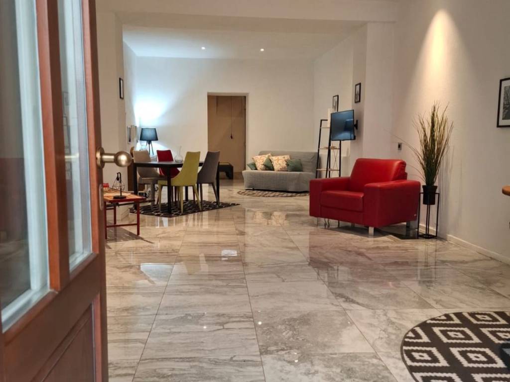 appartamento in vendita a Cagliari in zona Villanova