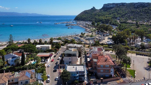 appartamento in vendita a Cagliari in zona Poetto/Marina Piccola