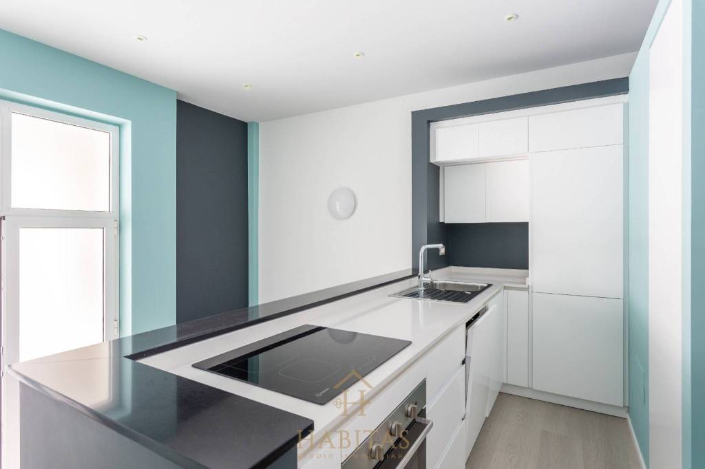 appartamento in vendita a Cagliari in zona Tribunale