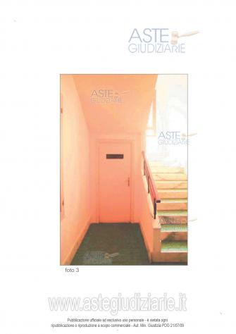 locale commerciale in vendita a Cagliari in zona Tribunale