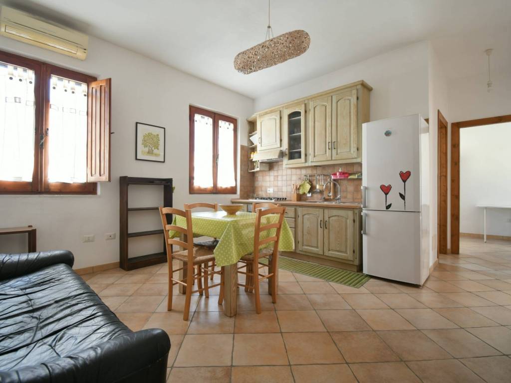 appartamento in vendita a Cagliari in zona Pirri