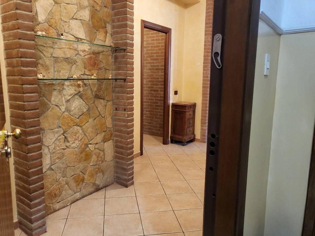 appartamento in vendita a Cagliari in zona Villanova