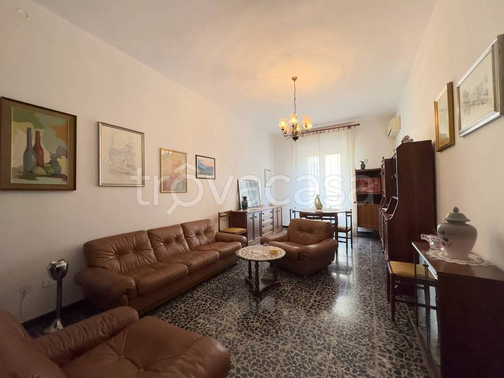 appartamento in vendita a Cagliari in zona Villanova