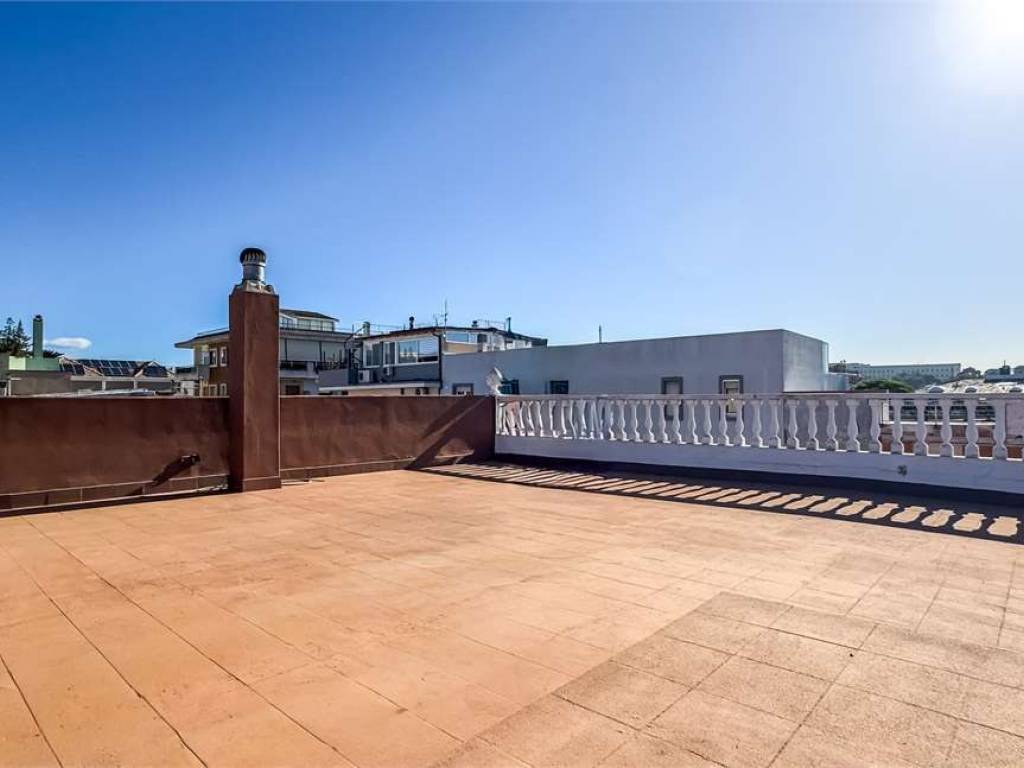 casa indipendente in vendita a Cagliari in zona Tuvixeddu/Tuvumannu