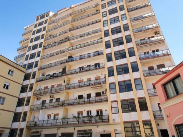 appartamento in vendita a Cagliari in zona Villanova