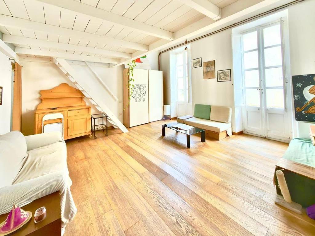 appartamento in vendita a Cagliari in zona Castello