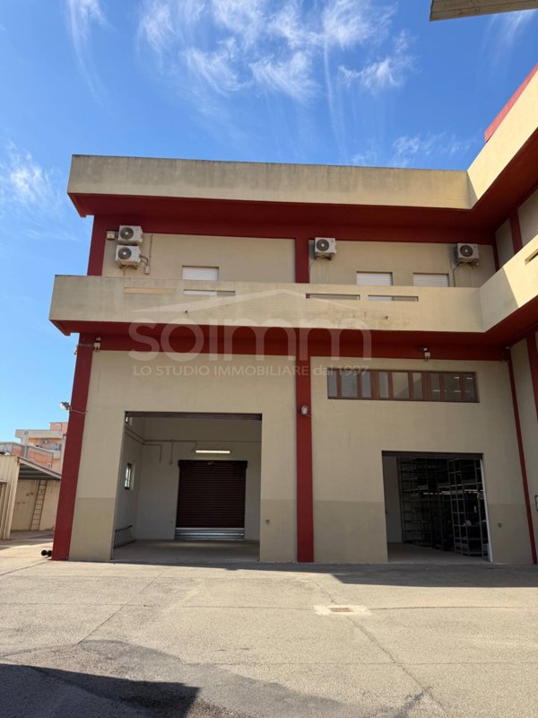 capannone in vendita a Cagliari