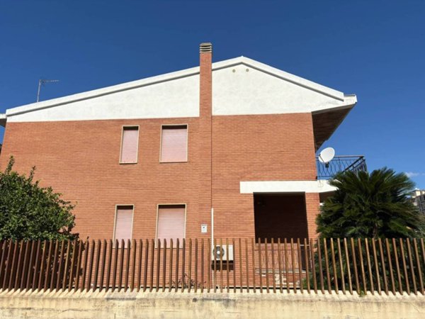 casa indipendente in vendita a Cagliari in zona Genneruxi