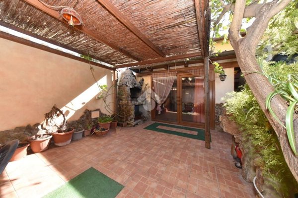 appartamento in vendita a Cagliari in zona Pirri