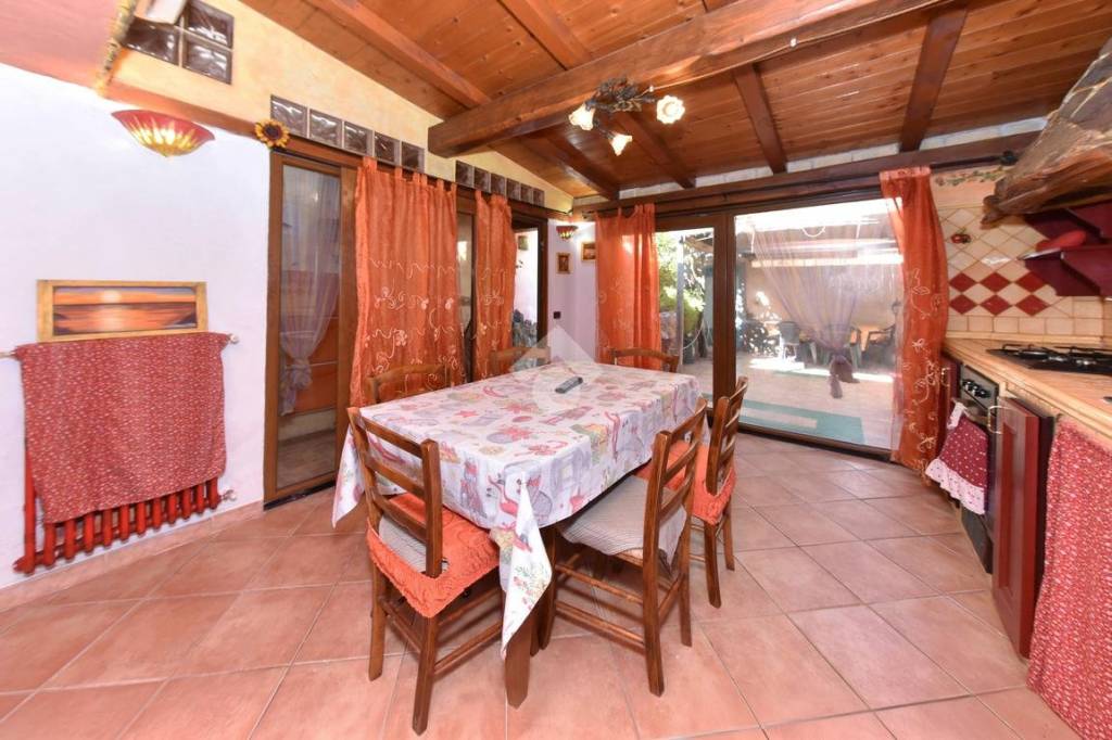 appartamento in vendita a Cagliari in zona Pirri