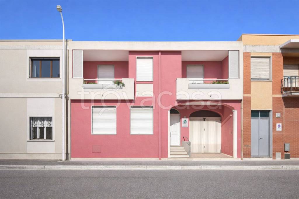 casa indipendente in vendita a Cagliari in zona Pirri