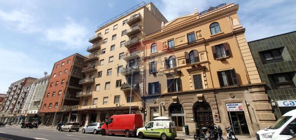 appartamento in vendita a Cagliari in zona Villanova